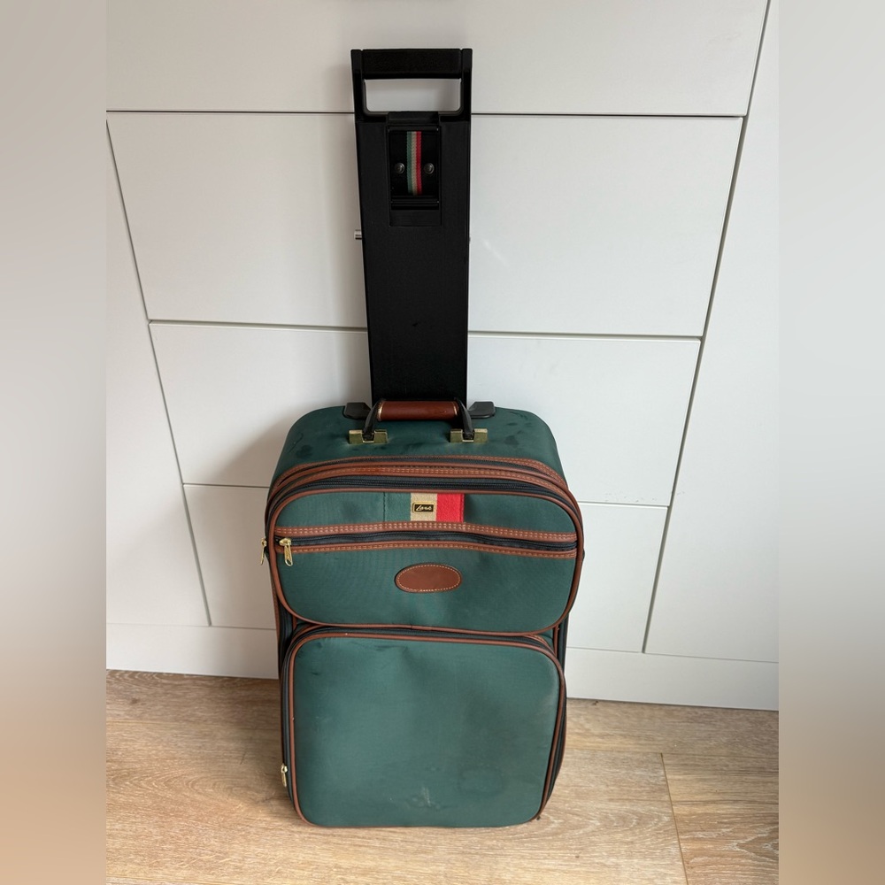 Vintage Lark Classic Green Rolling Carry-On with Brown Trim